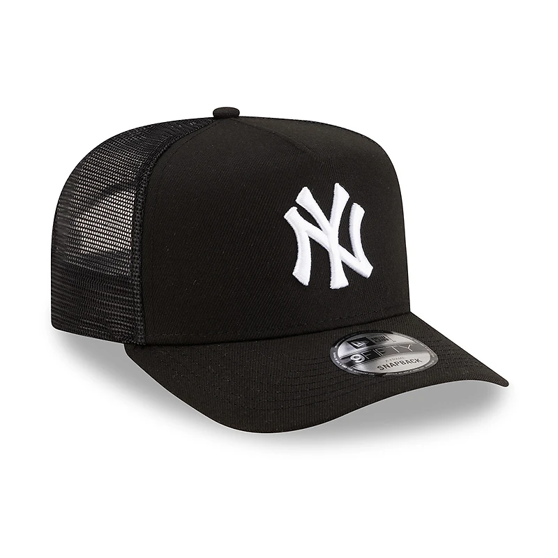 New York Yankees Black and White Trucker Mesh New Era 9FIFTY A-Frame Snapback Hat