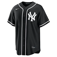 New York Yankees Aaron Judge Black Nike Fashion Replica Jersey