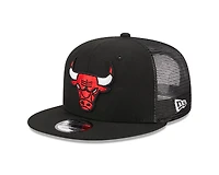 Chicago Bulls Black Mesh Trucker New Era 9FIFTY Snapback