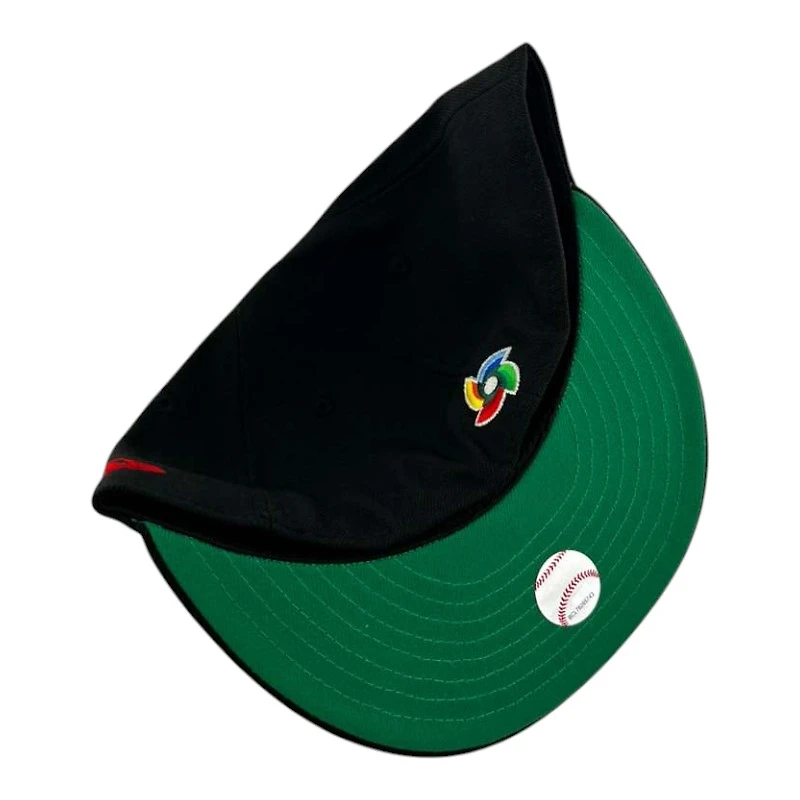 Mexico Black "World Baseball Classic" Flag Patch Kelly Green UV New Era 59FIFTY Fitted Hat