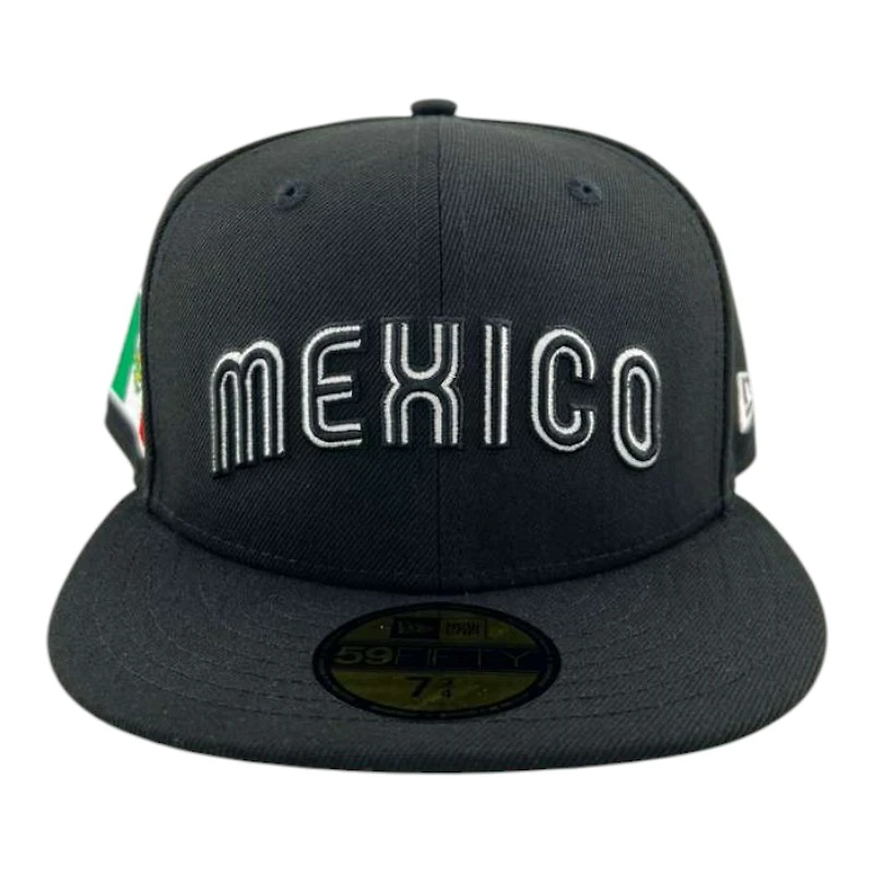 Mexico Black Wordmark "World Baseball Classic" Flag Patch Kelly Green UV New Era 59FIFTY Fitted Hat