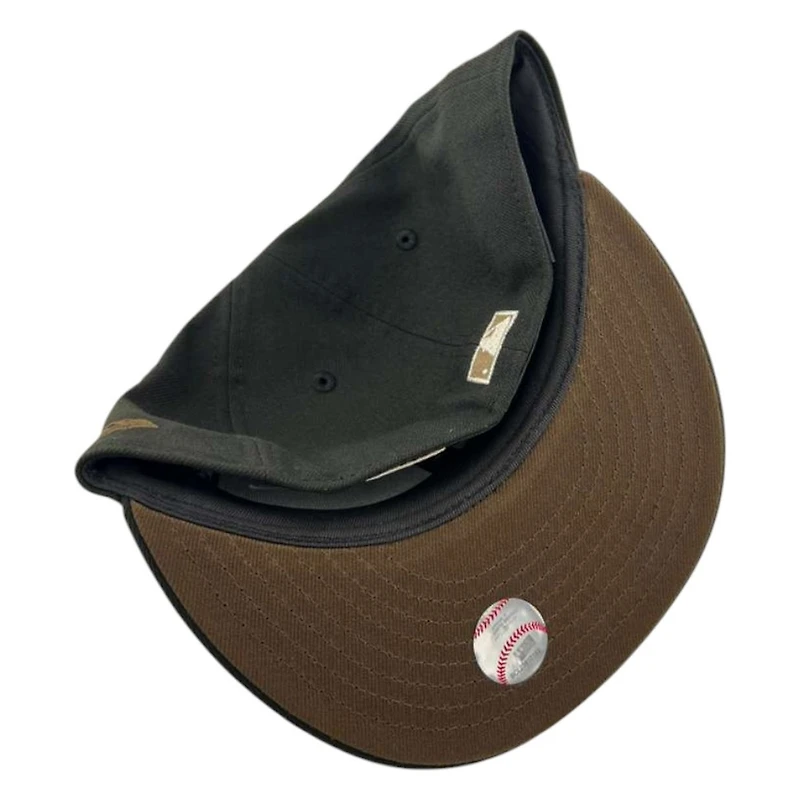 Chicago Cubs Black "Chocolate Collection" New Era 59FIFTY Fitted Hat