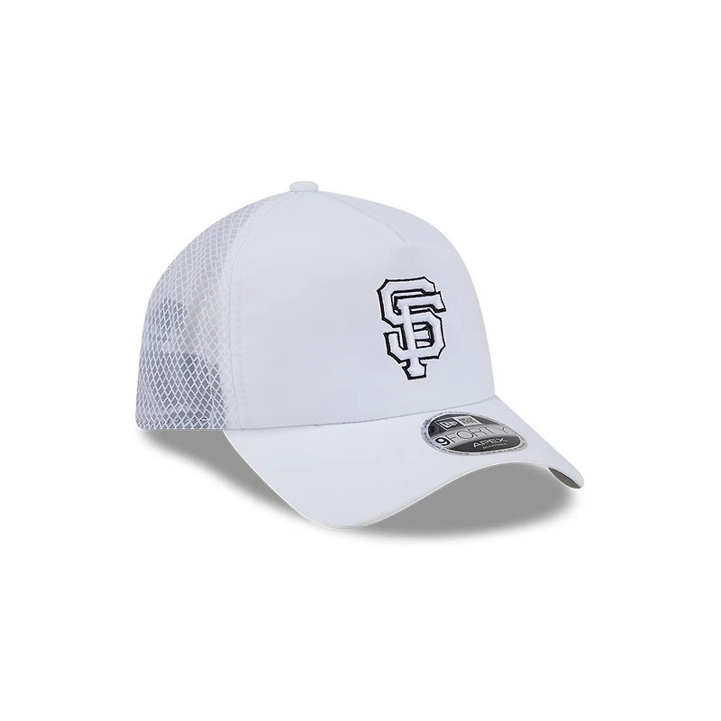 San Francisco Giants White New Era 9FORTY Apex Trucker Adjustable Hat