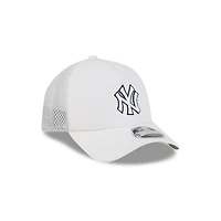 New York Yankees White New Era 9FORTY Apex Trucker Adjustable Hat