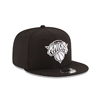 New York Knicks White on Black New Era 9FIFTY Snapback Hat