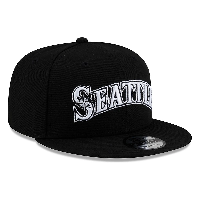 Seattle Mariners Black White Distressed SEATTLE Wordmark New Era 9FIFTY Snapback Hat