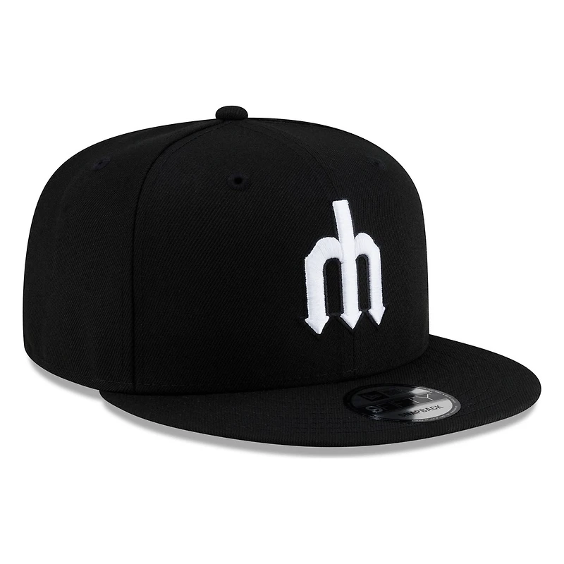 Seattle Mariners Black White Cooperstown Trident New Era 9FIFTY Snapback Hat