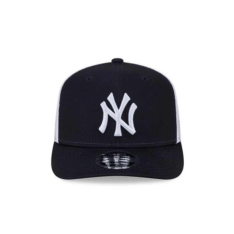 New York Yankees Navy and White Mesh Trucker New Era 9SEVENTY Stretch Snapback Hat