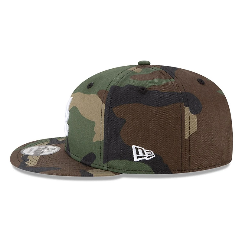 Atlanta Braves Woodland Camo Basic New Era 9FIFTY Snapback Hat
