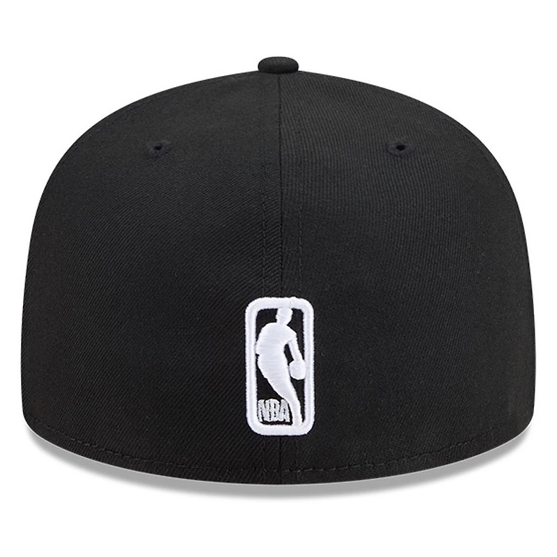 Chicago Bulls Black White Outline Basic New Era 59FIFTY Fitted Hat