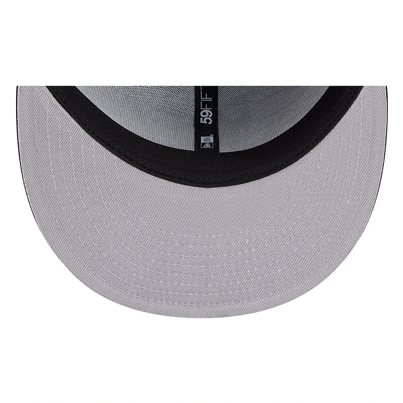 Chicago Bulls Black White Outline Basic New Era 59FIFTY Fitted Hat