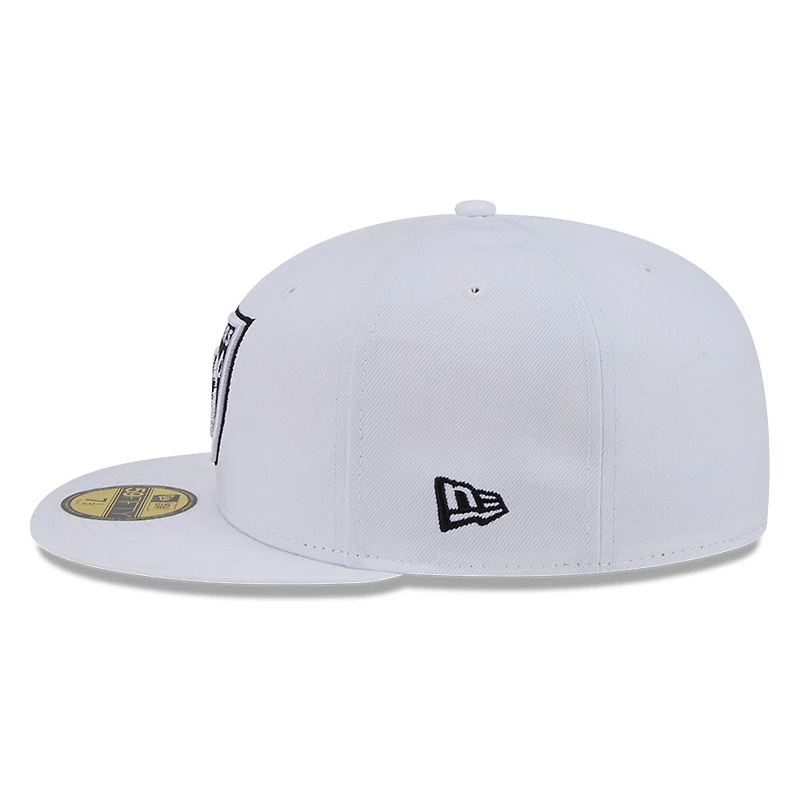 Las Vegas Raiders White and Black Basic New Era 59FIFTY Fitted Hat