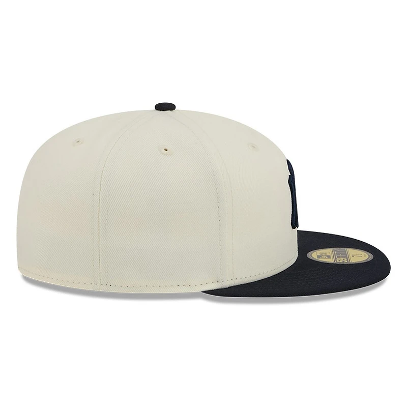 New York Yankees Chrome White Two Tone Basic Era 59FIFTY Fitted Hat