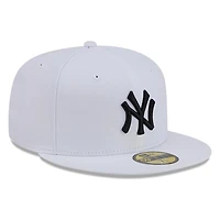New York Yankees White and Black Basic Era 59FIFTY Fitted Hat