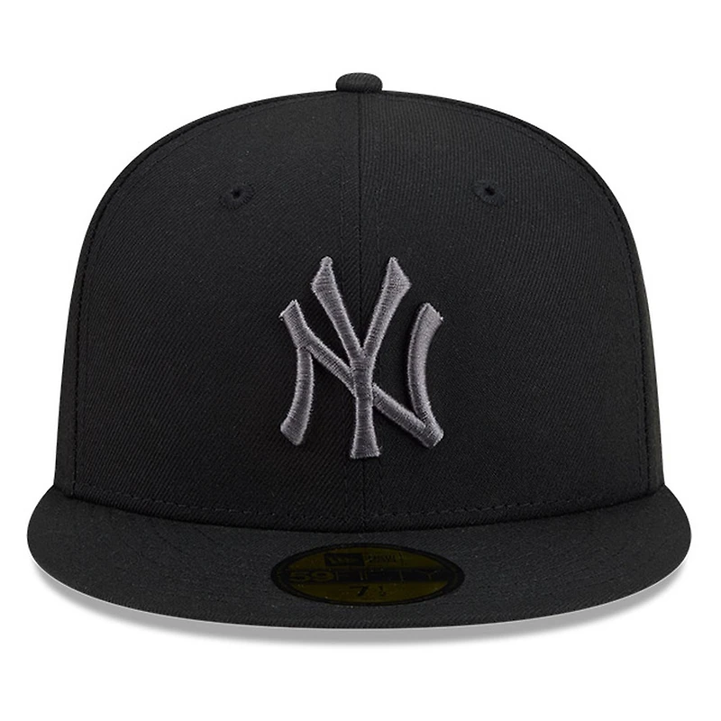 New York Yankees Black and Graphite Basic Era 59FIFTY Fitted Hat