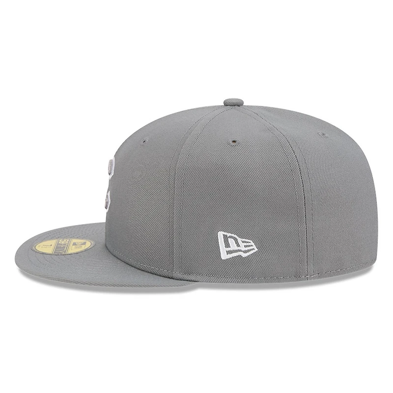 Chicago Cubs Medium Grey Basic New Era 59FIFTY Fitted Hat
