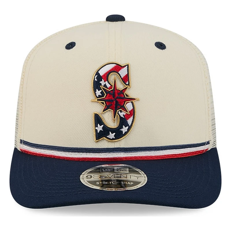 Seattle Mariners 2026 Fourth of July USA 250 Patch New Era 9SEVENTY Trucker Adjustable Snapback Hat