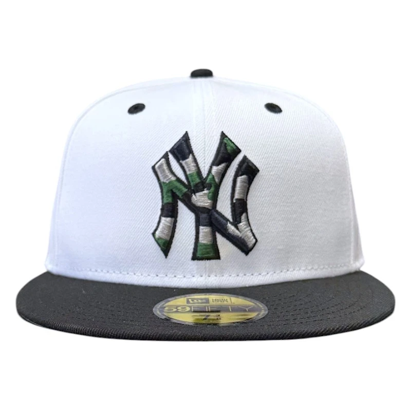 New York Yankees Optic White and Black Camo Logo Era 59FIFTY Fitted Hat