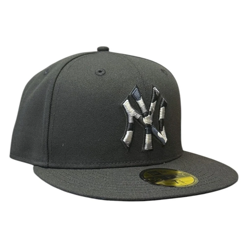 New York Yankees Black with Camo Logo Era 59FIFTY Fitted Hat
