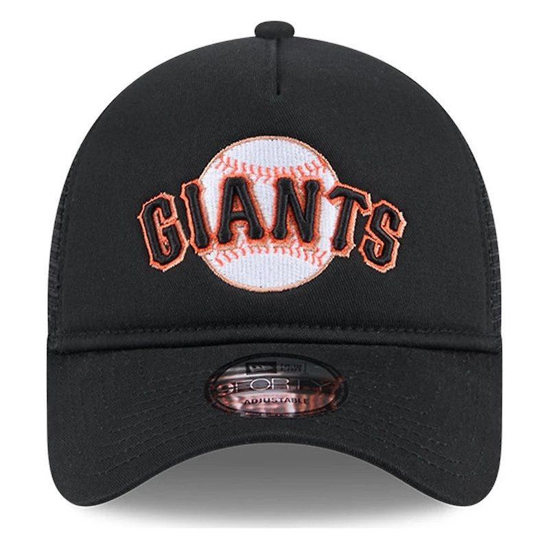 San Francisco Giants Black Shooting Ball Logo New Era 9FORTY A-Frame Trucker Adjustable Hat
