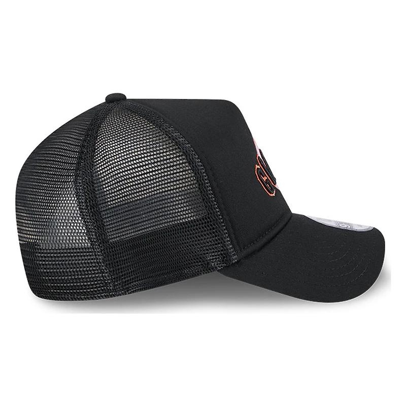 San Francisco Giants Black Shooting Ball Logo New Era 9FORTY A-Frame Trucker Adjustable Hat