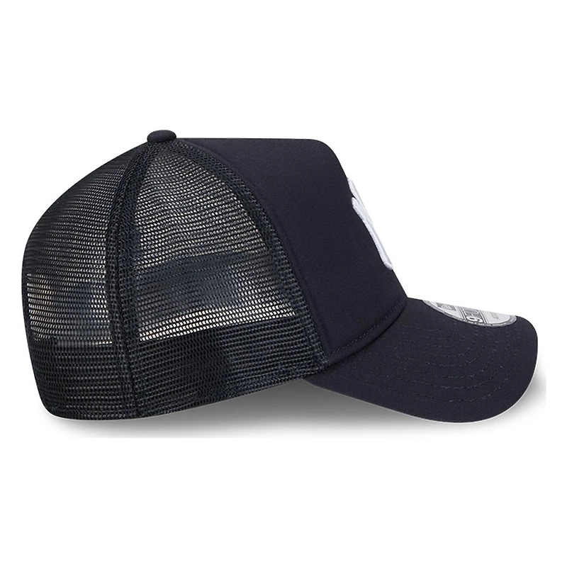 New York Yankees Black New Era 9FORTY A-Frame Trucker Adjustable Hat