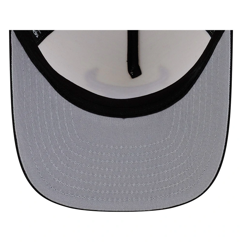Chicago Bulls White and Black Tonal Logo New Era 9FIFTY A-Frame Snapback Hat