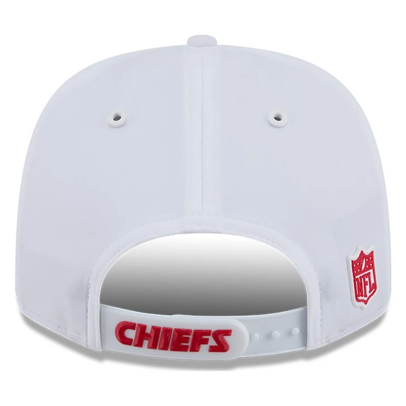Kansas City Chiefs White 2026 NFL Sideline New Era 9SEVENTY Adjustable Snapback Hat