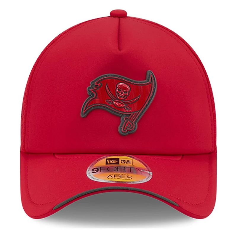 Tampa Bay Buccaneers Red 2026 NFL Sideline New Era 9FORTY Apex Adjustable Trucker Hat