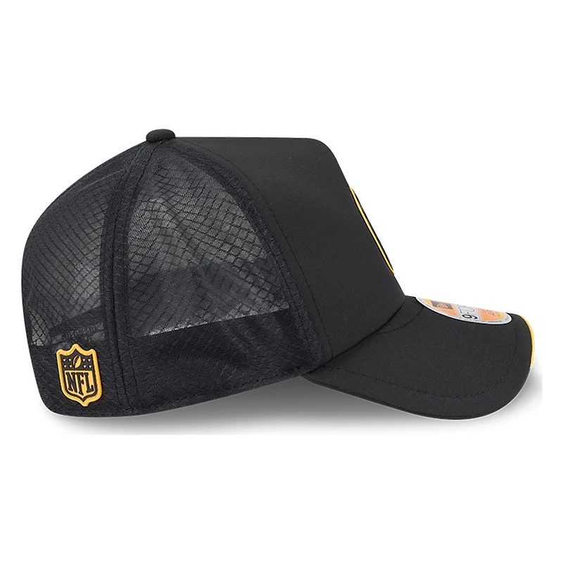 Pittsburgh Steelers Black 2026 NFL Sideline New Era 9FORTY Apex Adjustable Trucker Hat