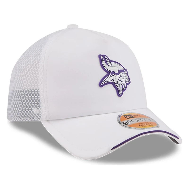 Minnesota Vikings White 2026 NFL Sideline New Era 9FORTY Apex Adjustable Trucker Hat