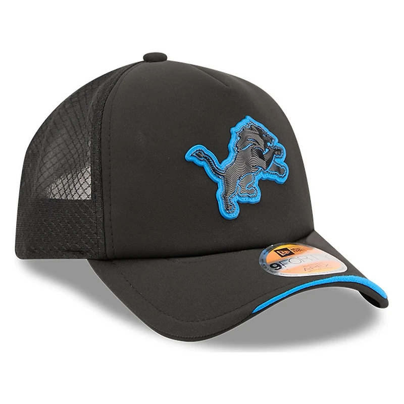 Detroit Lions Black 2026 NFL Sideline New Era 9FORTY Apex Adjustable Trucker Hat
