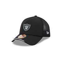 Las Vegas Raiders Black 2026 NFL Sideline New Era 9FORTY Apex Adjustable Trucker Hat