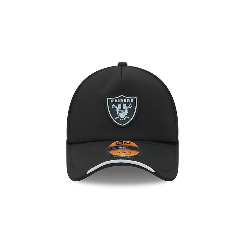 Las Vegas Raiders Black 2026 NFL Sideline New Era 9FORTY Apex Adjustable Trucker Hat