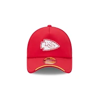 Kansas City Chiefs Red 2026 NFL Sideline New Era 9FORTY Apex Adjustable Trucker Hat