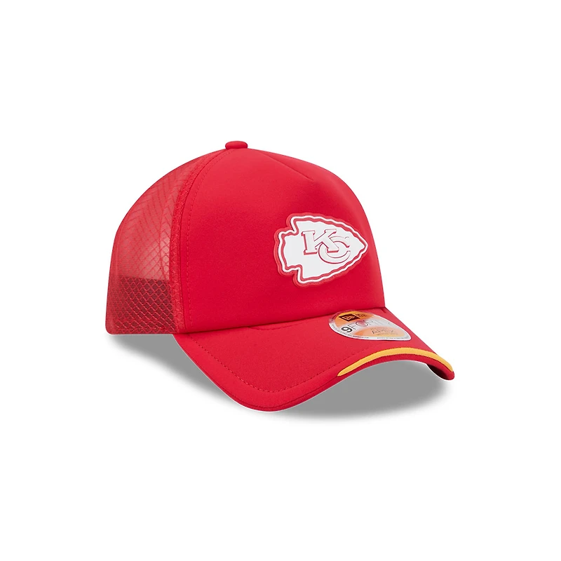 Kansas City Chiefs Red 2026 NFL Sideline New Era 9FORTY Apex Adjustable Trucker Hat
