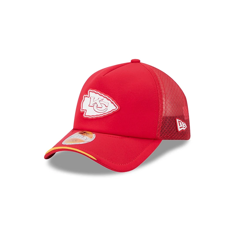 Kansas City Chiefs Red 2026 NFL Sideline New Era 9FORTY Apex Adjustable Trucker Hat