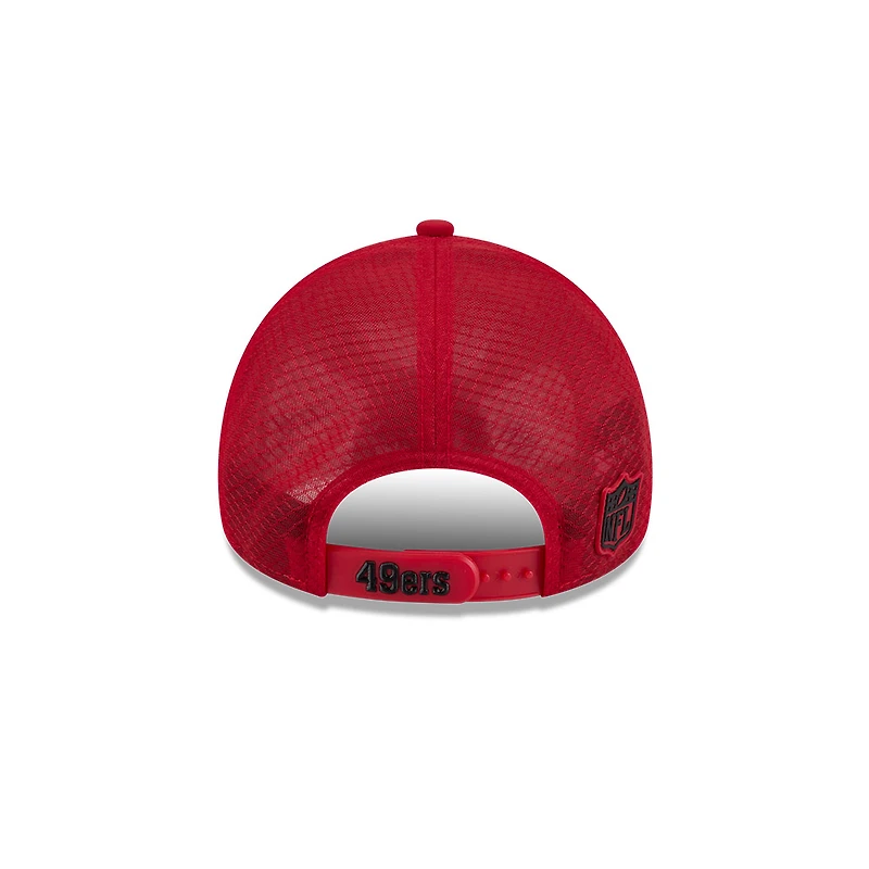 San Francisco 49ers Red 2026 NFL Sideline New Era 9FORTY Apex Adjustable Trucker Hat
