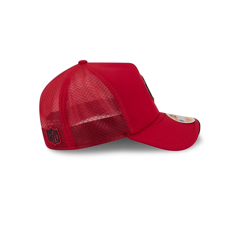 San Francisco 49ers Red 2026 NFL Sideline New Era 9FORTY Apex Adjustable Trucker Hat