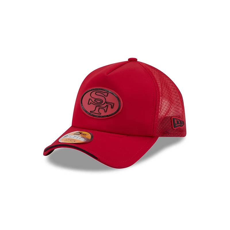 San Francisco 49ers Red 2026 NFL Sideline New Era 9FORTY Apex Adjustable Trucker Hat