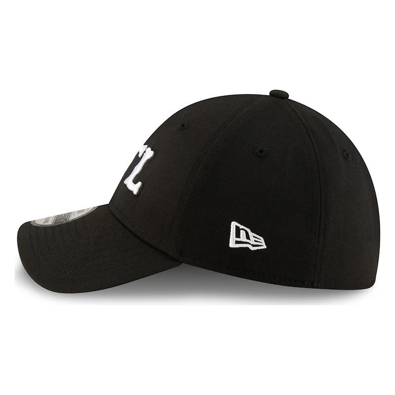 St. Louis Cardinals STL Black and White New Era 39THIRTY Stretch Fit Hat
