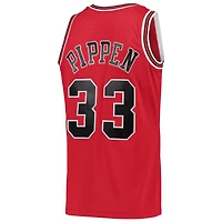 Chicago Bulls Scottie Pippen Mitchell & Ness - Hardwood Classics Swingman Player Red Jersey