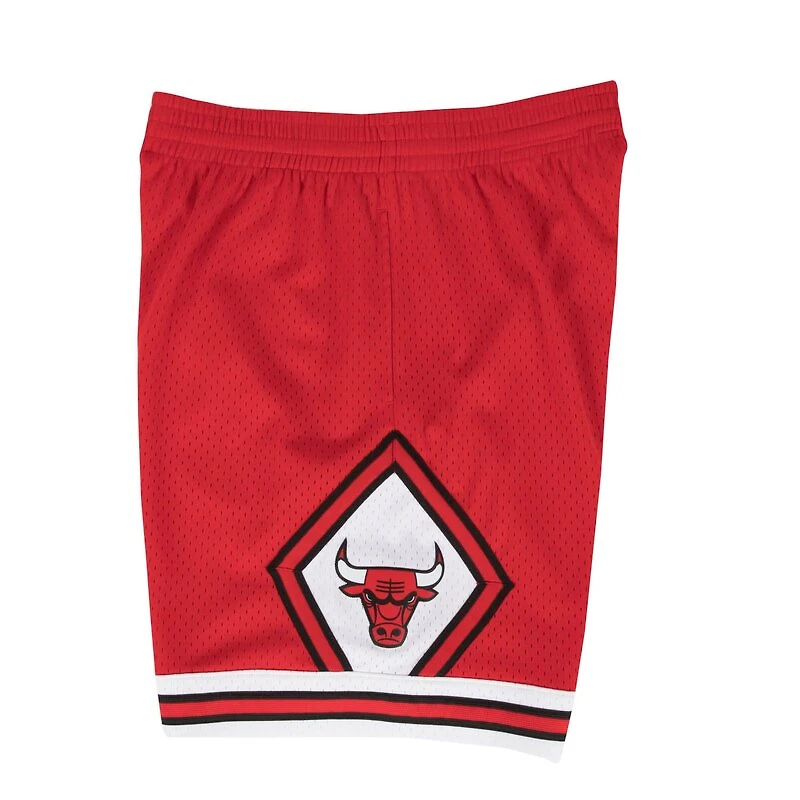 Chicago Bulls Mitchell & Ness Hardwood Classics Red 1997-98 Road Swingman Shorts