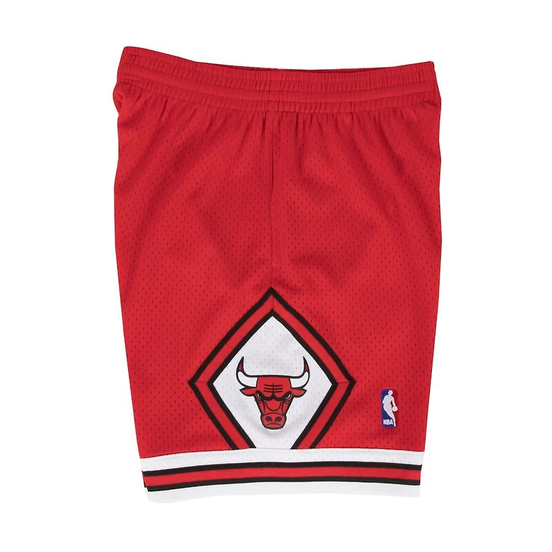 Chicago Bulls Mitchell & Ness Hardwood Classics Red 1997-98 Road Swingman Shorts