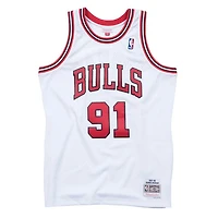 Chicago Bulls Dennis Rodman Mitchell & Ness 1997-98 Hardwood Classics Swingman Player White Jersey