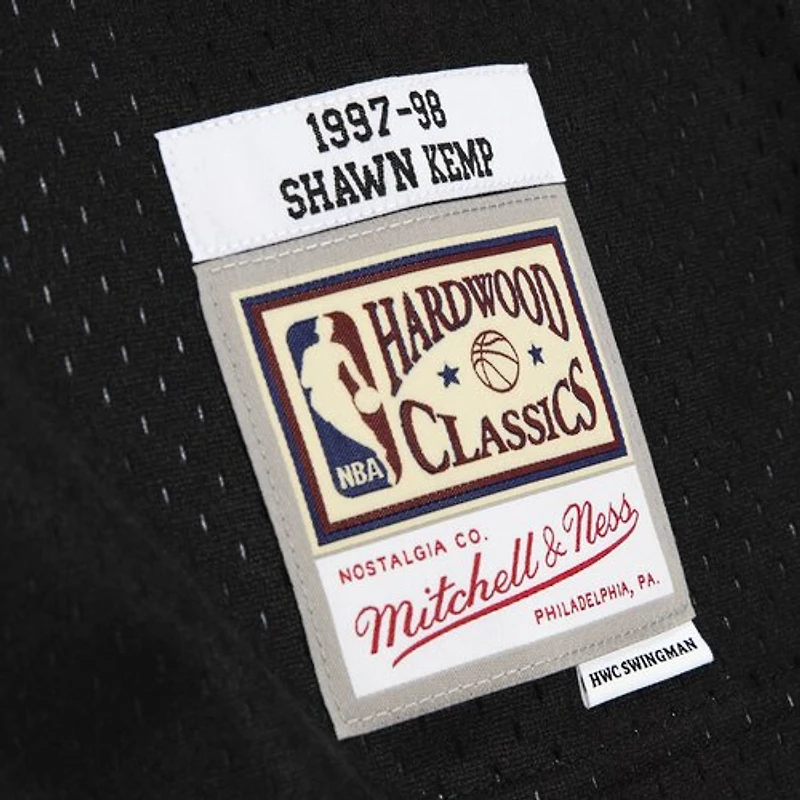 Cleveland Cavaliers Shawn Kemp Mitchell & Ness 1997-98 Hardwood Classics Swingman Player Black Jersey