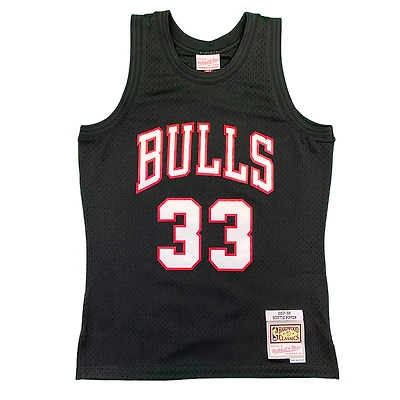 Chicago Bulls Scottie Pippen Mitchell & Ness 1997-98 Hardwood Classics Black Swingman Jersey
