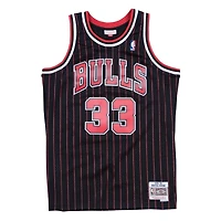 Chicago Bulls Scottie Pippen Mitchell & Ness Alternate 1995-96 Hardwood Classics Pinstripe Swingman Jersey