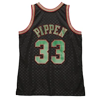 Chicago Bulls Scottie Pippen Neapolitan Mitchell & Ness 1997-98 Hardwood Classics Swingman Black Jersey
