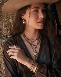 Noble Horseshoe Link and Chain Bracelet
